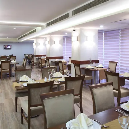 Senbayrak Hotell Adana