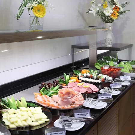 Senbayrak Hotell