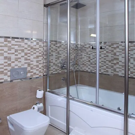 Senbayrak Hotell 4*