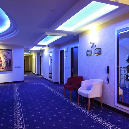 Senbayrak Hotell 4*